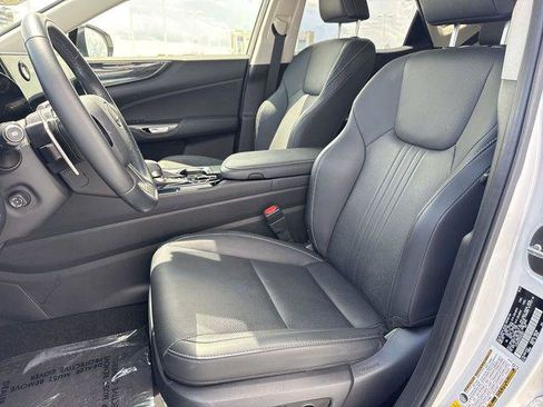 Certified 2025 Lexus NX 250 FWD w/ Towing Package (2000 Lbs) image 11
