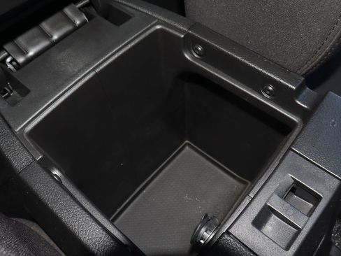 Used 2013 Jeep Wrangler Sport AWD/4WD image 23