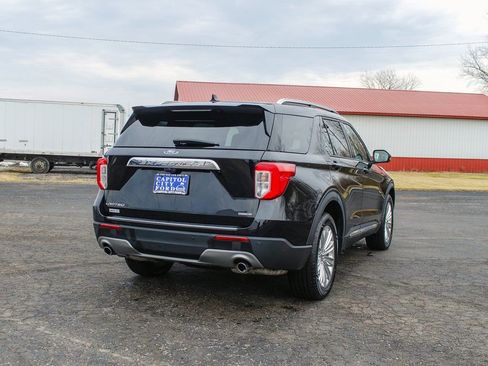 Used 2023 Ford Explorer Limited AWD/4WD image 4