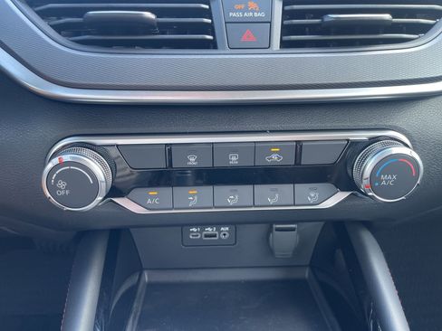 New 2025 Nissan Altima 2.5 SR image 22