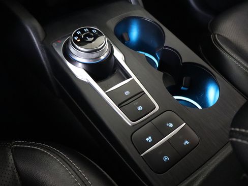 Used 2021 Ford Escape Titanium image 28