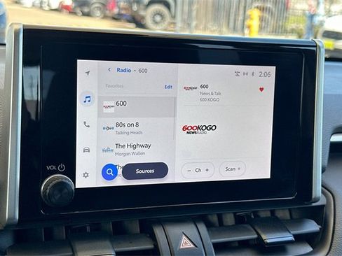 Used 2023 Toyota RAV4 XLE image 20