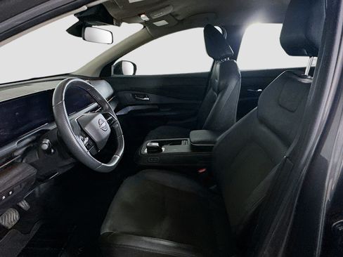 Used 2024 Nissan Ariya AWD image 13