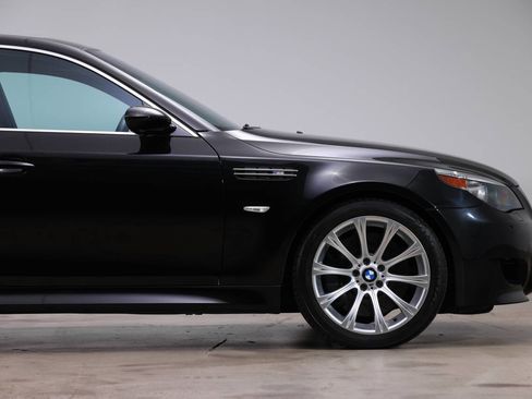 Used 2006 BMW M5 image 28