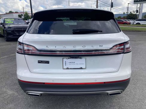 Certified 2022 Lincoln Nautilus Reserve image 6