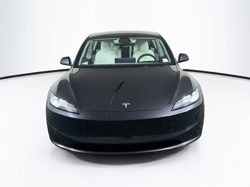 Used 2025 Tesla Model 3 Long Range AWD/4WD image 2