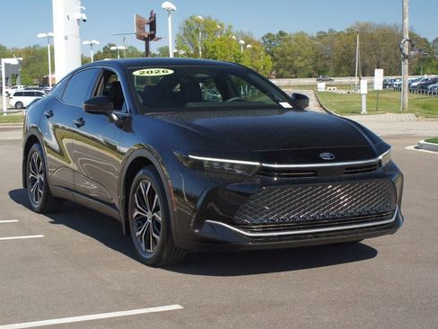 Used 2026 Toyota Crown Limited image 2