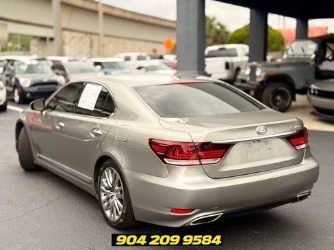 Used 2016 Lexus LS 460 w/ Comfort Package RWD image 3