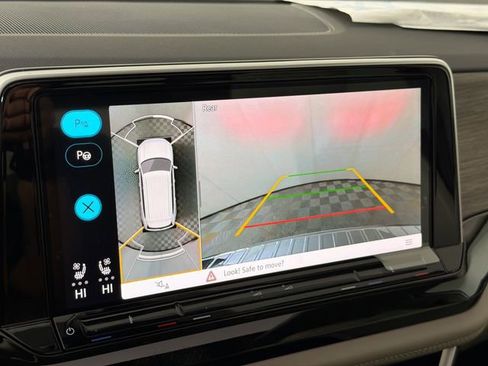 New 2026 Volkswagen Atlas SEL Premium R-Line AWD/4WD image 17