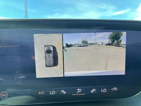 Used 2026 Buick Enclave Sport Touring AWD/4WD image 28