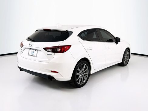 Used 2018 MAZDA MAZDA3 Touring image 5