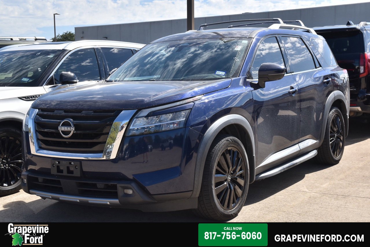 Used 2022 Nissan Pathfinder Platinum w/ Lighting Package (N93) AWD/4WD image 1