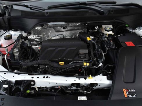 New 2026 Chevrolet Trax RS w/ Sunroof Package image 26