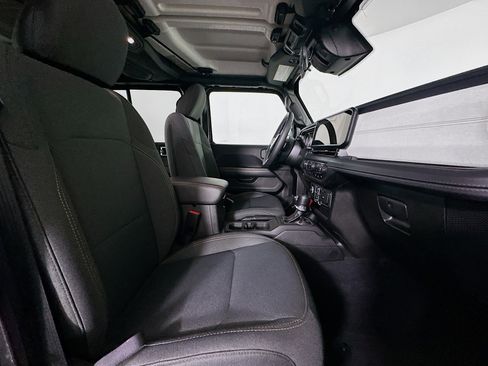 Used 2025 Jeep Wrangler Sahara w/ Safety Group AWD/4WD image 30