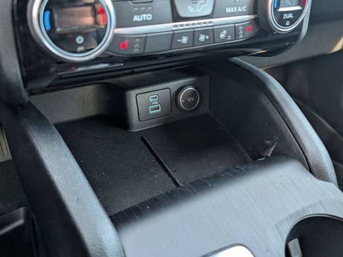 Used 2021 Ford Escape SEL image 21