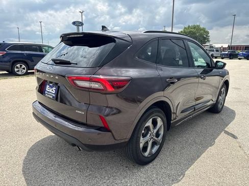 Used 2023 Ford Escape ST-Line Select w/ Tech Pack #2 AWD/4WD image 3