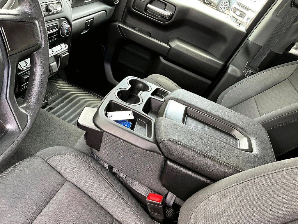 Used 2024 Chevrolet Silverado 1500 Custom Trail Boss AWD/4WD image 21