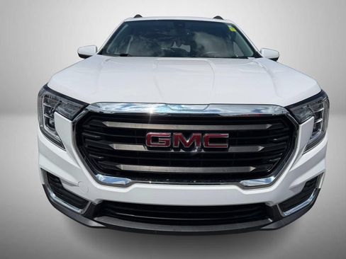 Used 2022 GMC Terrain SLE w/ Driver Convenience Package FWD image 7