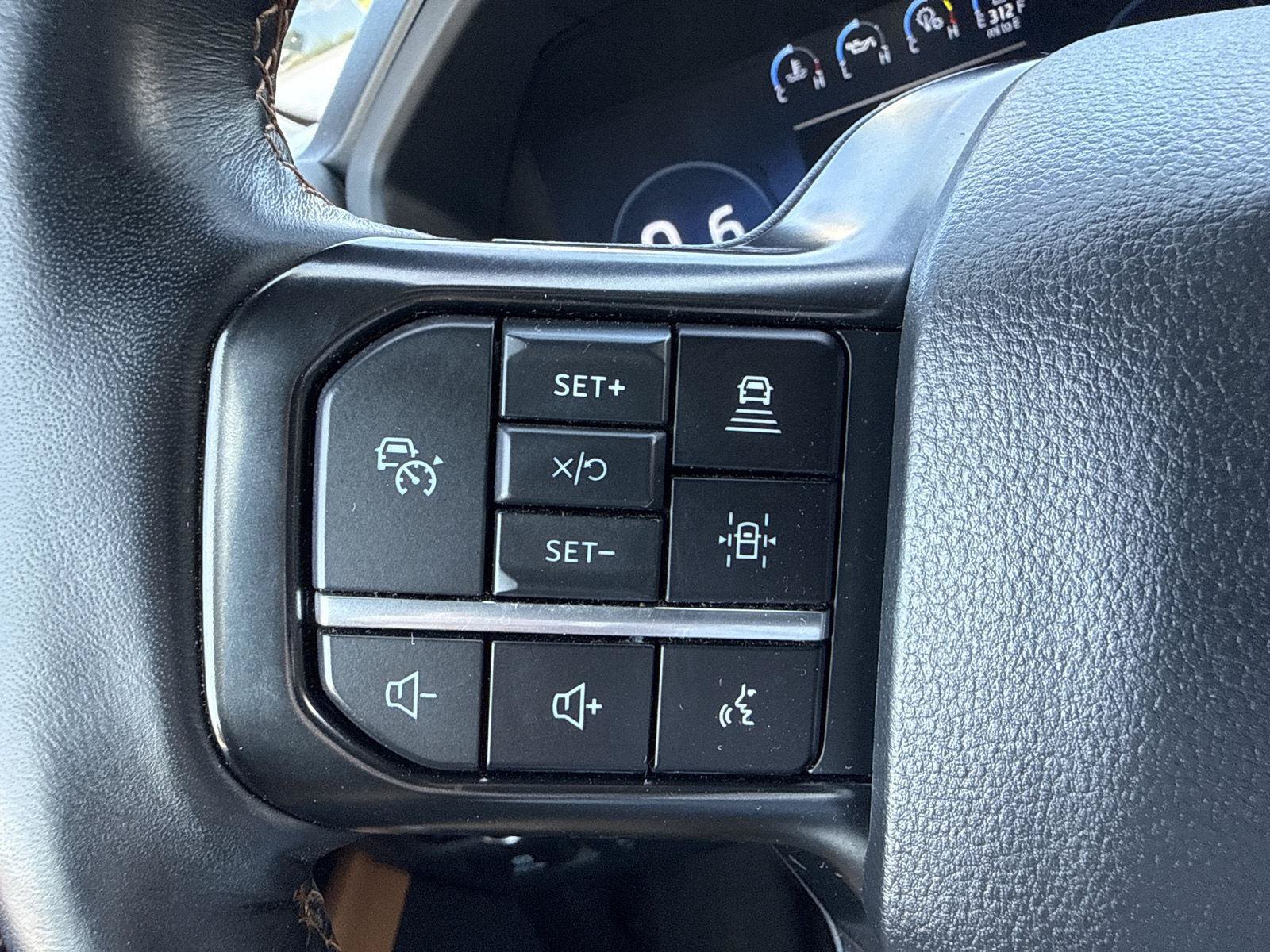 Used 2024 Ford Expedition Platinum AWD/4WD image 22