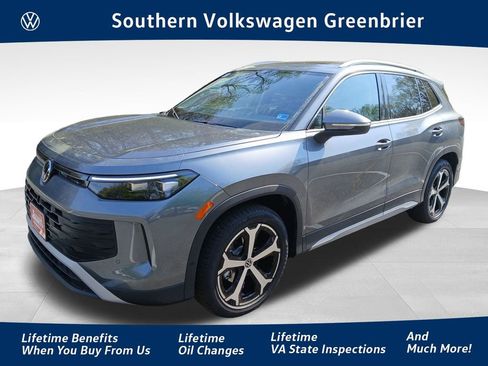 New 2026 Volkswagen Tiguan SE image 1