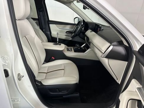 Used 2024 MAZDA CX-90 3.3 Turbo S w/ Premium Package image 28