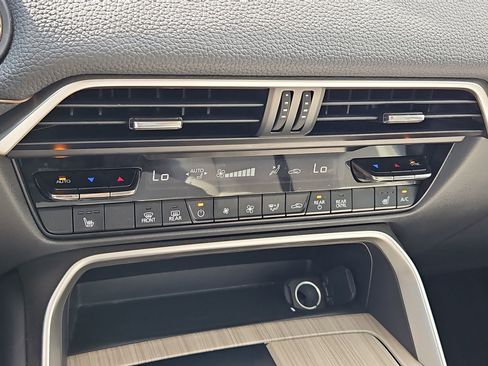 Certified 2024 MAZDA CX-90 Plug-In Hybrid w/ Premium Pkg image 22