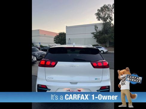 Used 2022 Kia Niro EX image 14