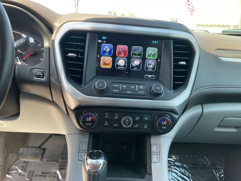 Used 2017 GMC Acadia SLT image 17