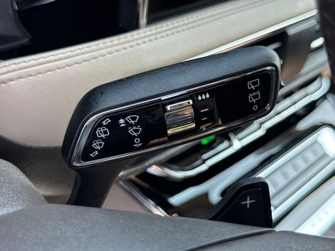 Used 2024 Lincoln Corsair Grand Touring AWD/4WD image 37