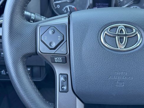 Used 2020 Toyota Tacoma TRD Sport image 19