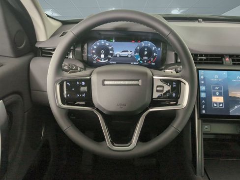 Used 2025 Land Rover Discovery Sport S image 14