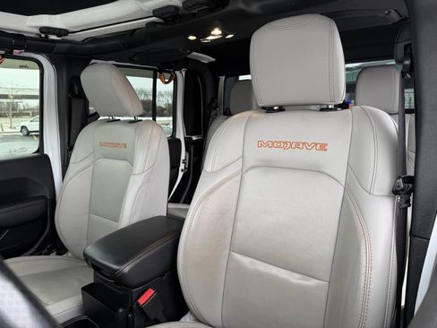 Used 2021 Jeep Gladiator Mojave image 23