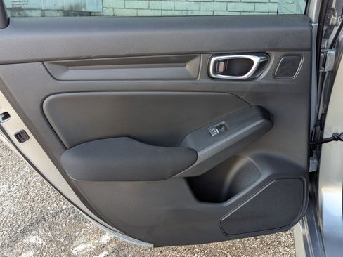 Used 2025 Honda Civic Sport image 15