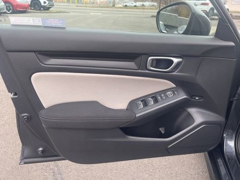 Used 2023 Honda Civic LX image 15