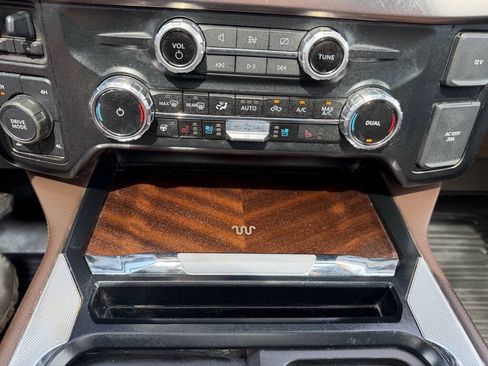 Used 2023 Ford F250 King Ranch w/ FX4 Off-Road Package AWD/4WD image 30