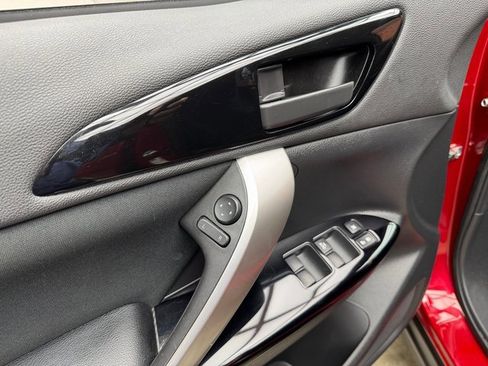 Used 2024 Mitsubishi Eclipse Cross LE image 11