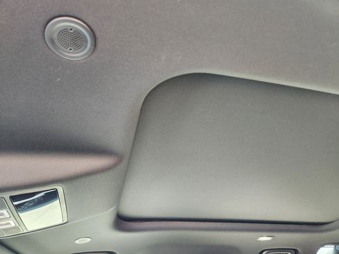 Certified 2025 Land Rover Defender 110 S image 26