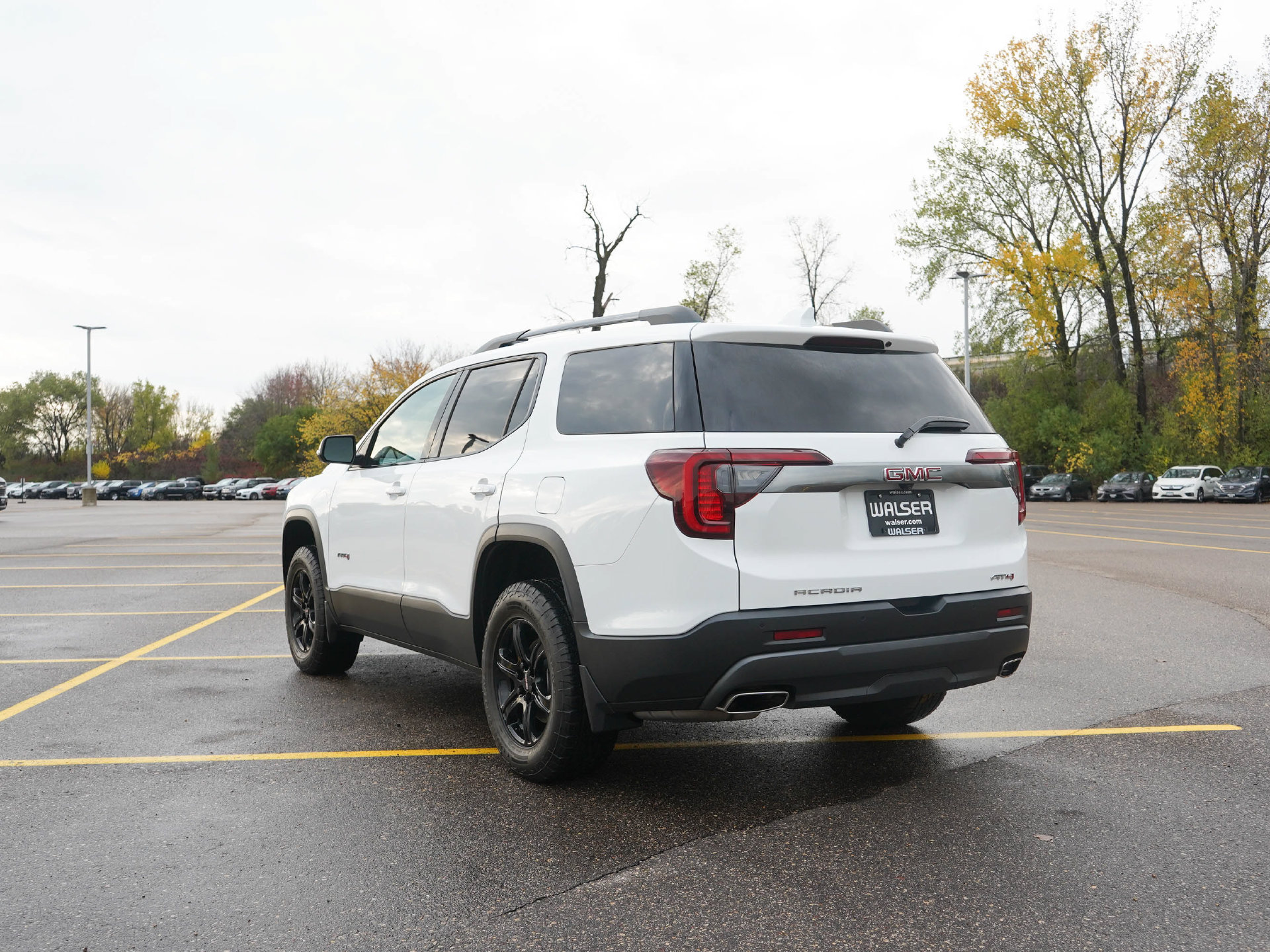 Used 2020 GMC Acadia AT4 w/ Driver Alert Package II AWD/4WD image 5
