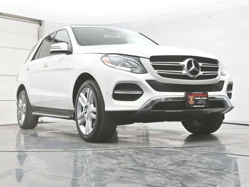 Used 2017 Mercedes-Benz GLE 350 4MATIC image 29