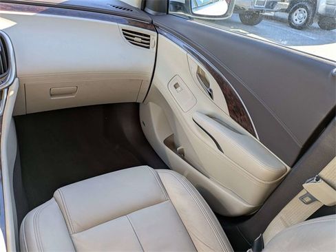 Used 2014 Buick LaCrosse Leather w/ Driver Confidence Package image 15
