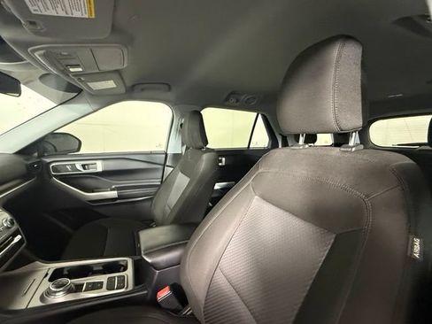 Used 2022 Ford Explorer XLT RWD image 16