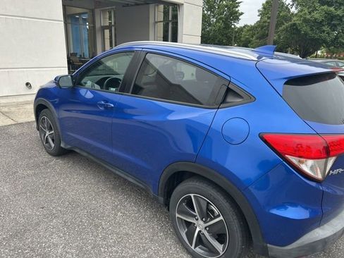Used 2022 Honda HR-V EX image 2