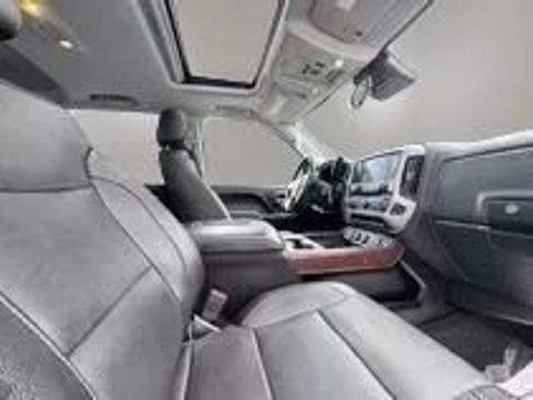 Used 2018 GMC Sierra 3500 SLT w/ Duramax Plus Package AWD/4WD image 14