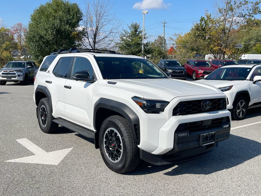 Certified 2025 Toyota 4Runner TRD Off-Road Premium AWD/4WD image 2