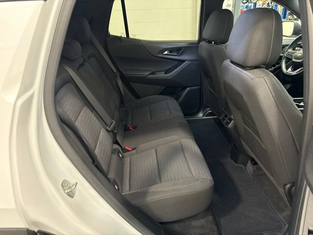 Used 2025 Chevrolet Equinox LT AWD/4WD image 33