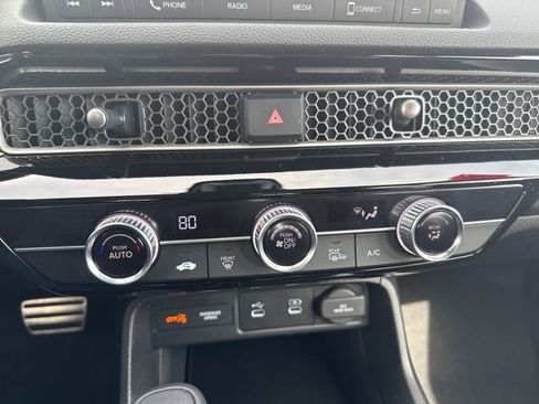 Certified 2025 Honda Civic Sport image 30