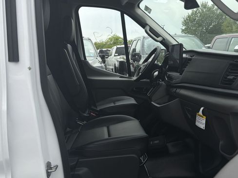 New 2026 Ford Transit 250 148 Medium Roof w/ Load Area Protection Package RWD image 27
