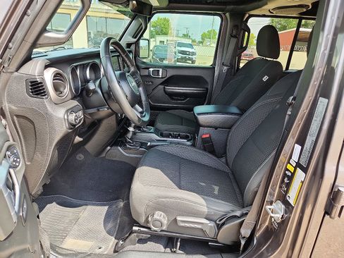 Used 2021 Jeep Gladiator Sport w/ Quick Order Package 24Q 80Th image 12