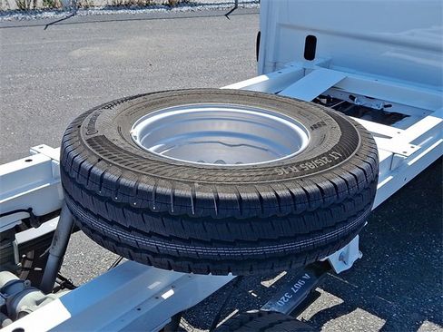 Used 2024 Mercedes-Benz Sprinter 4500 image 12