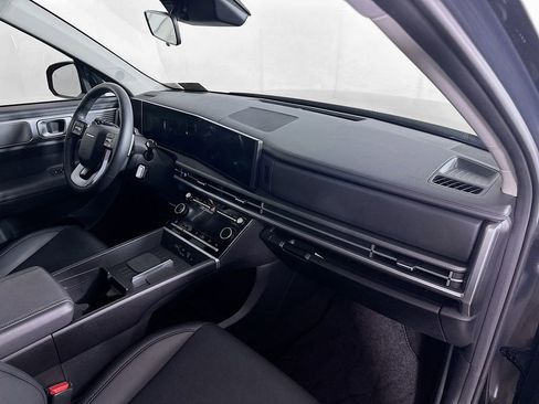 Used 2025 Hyundai Santa Fe XRT image 32